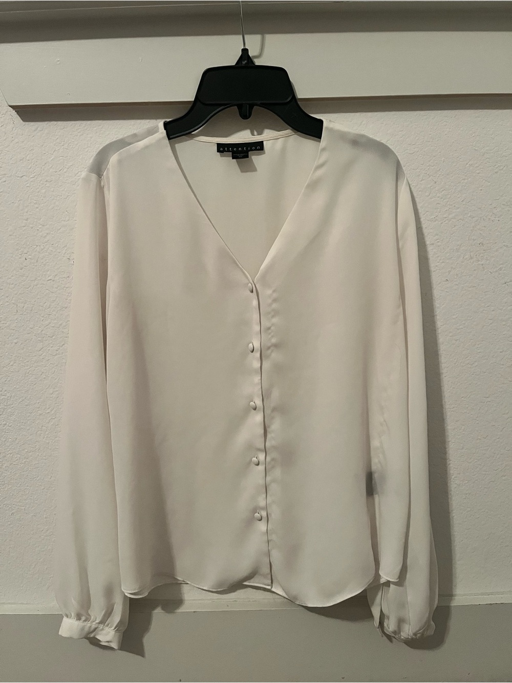 Sanctuary Cream V-Neck Button-Front Blouse